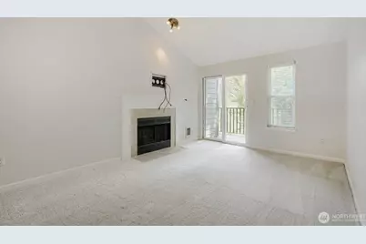 11114 NE 125th Lane #G325, Kirkland, WA 98034 - Photo 2