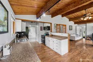 1636 Hemlock Dr, Camano Island, WA 98282 - Photo 14