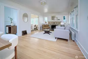 511 N 76th St, Seattle, WA 98103 - Photo 4