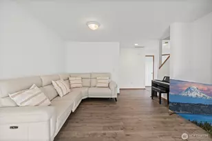 306 Poppy Rd, Bothell, WA 98012 - Photo 4