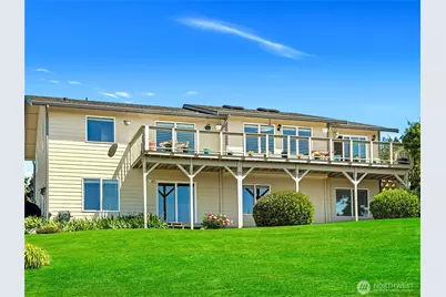 673 Majestic View Lane, Camano Island, WA 98282 - Photo 2