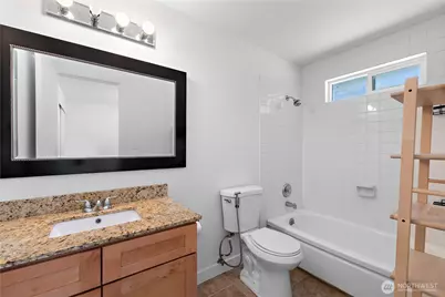 230 105th Avenue SE, Bellevue, WA 98004 - Photo 12