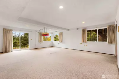 7413 Soundview Drive, Edmonds, WA 98026 - Photo 24