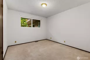 7413 Soundview Dr, Edmonds, WA 98026 - Photo 22