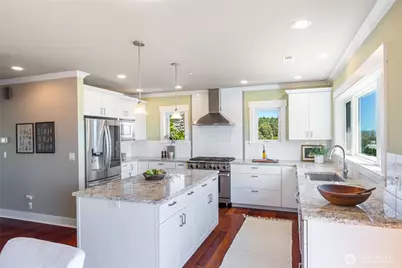 1124 Lake Washington Boulevard S, Seattle, WA 98144 - Photo 14