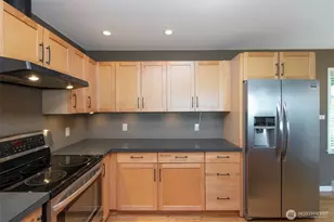 619 E Park Ave, Port Angeles, WA 98362 - Photo 12