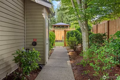 2009 196th Street SE #E104, Bothell, WA 98012 - Photo 30