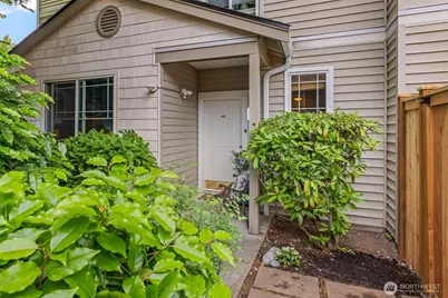 2009 196th Street SE #E104, Bothell, WA 98012 - Photo 4