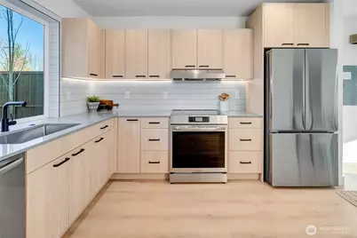 4411 S Holly Street, Seattle, WA 98118 - Photo 6