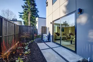 4411 S Holly St, Seattle, WA 98118 - Photo 14