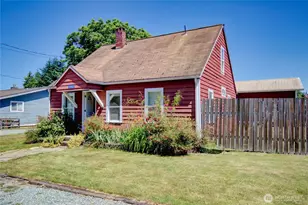 702 N Skagit St, Burlington, WA 98233 - Photo 2