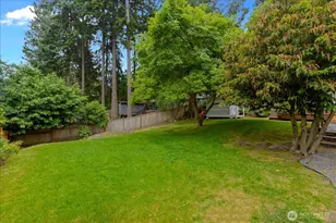 8104 Sierra Dr, Edmonds, WA 98026 - Photo 38