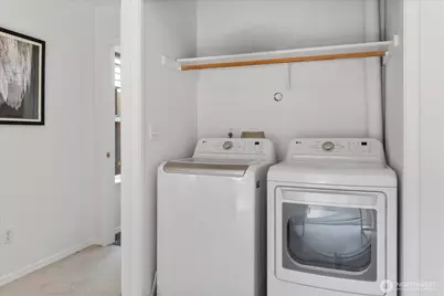 13716 Midvale Avenue N #C, Seattle, WA 98133 - Photo 6