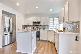 24240 SE 10th Pl, Sammamish, WA 98075 - Photo 8