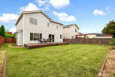 24240 SE 10th Place, Sammamish, WA 98075 - Photo 16