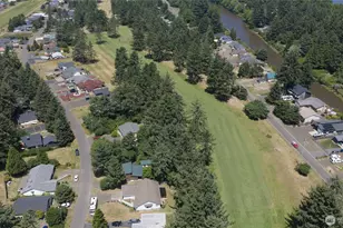130 Octopus Ave NE, Ocean Shores, WA 98569 - Photo 32