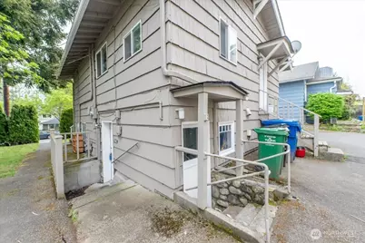 7945 9th Avenue SW, Seattle, WA 98106 - Photo 26