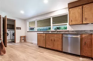 7102 48th Ave E, Tacoma, WA 98443 - Photo 8