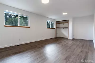 7102 48th Avenue E, Tacoma, WA 98443 - Photo 10