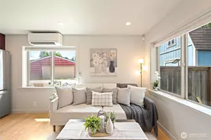 9745 Evanston Ave N, Seattle, WA 98103 - Photo 8
