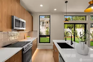 12910 NE 70th Pl, Kirkland, WA 98033 - Photo 12
