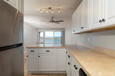 1199 SE 9th Avenue #304, Oak Harbor, WA 98277 - Photo 18