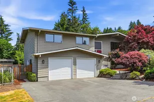 1220 NW 201st St, Shoreline, WA 98177 - Photo 2