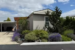 10517 62nd St E, Puyallup, WA 98372 - Photo 1