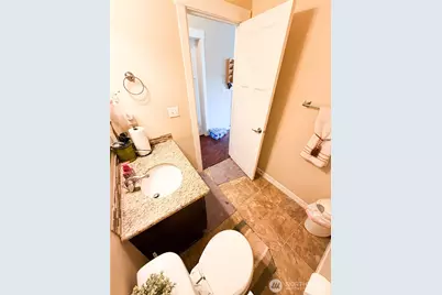16305 25th Avenue Ct E, Tacoma, WA 98445 - Photo 20