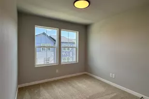 23336 Franklin Cir, Black Diamond, WA 98010 - Photo 6