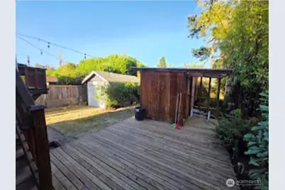 5330 9th Avenue NE, Seattle, WA 98105 - Photo 6