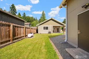 406 Long St, Wilkeson, WA 98396 - Photo 32
