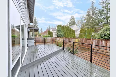 210 141st Avenue NE, Bellevue, WA 98007 - Photo 24