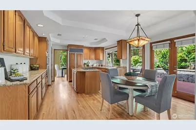 6163 93rd Avenue SE, Mercer Island, WA 98040 - Photo 10