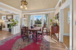 237 W 3rd St, Port Angeles, WA 98362 - Photo 10