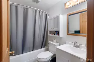 2825 E Crestline Dr, Bellingham, WA 98226 - Photo 24