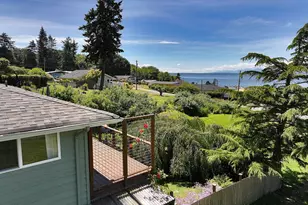 8216 Whidbey Dr, Clinton, WA 98236 - Photo 6