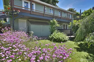 8216 Whidbey Dr, Clinton, WA 98236 - Photo 8