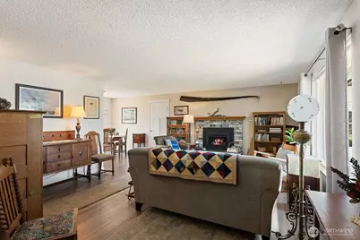 1603 25th Street, Anacortes, WA 98221 - Photo 4