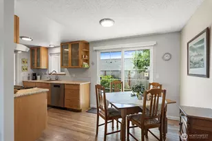 1603 25th St, Anacortes, WA 98221 - Photo 8