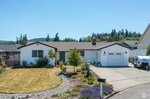 1603 25th St, Anacortes, WA 98221 - Photo 1