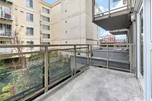 11011 NE 12th St, Bellevue, WA 98004 - Photo 22