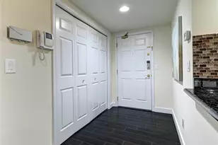 11011 NE 12th St, Bellevue, WA 98004 - Photo 12