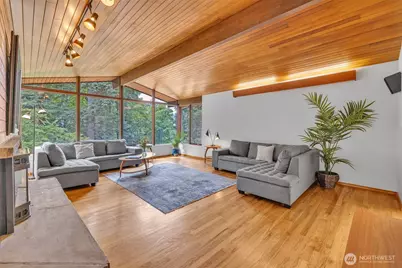 15605 72nd Avenue NE, Kenmore, WA 98208 - Photo 2