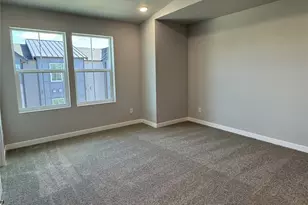 23340 Franklin Cir, Black Diamond, WA 98010 - Photo 4