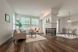 12208 NE 24th St, Bellevue, WA 98005 - Photo 2