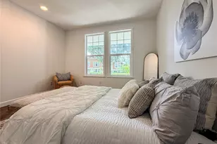 12208 NE 24th St, Bellevue, WA 98005 - Photo 8