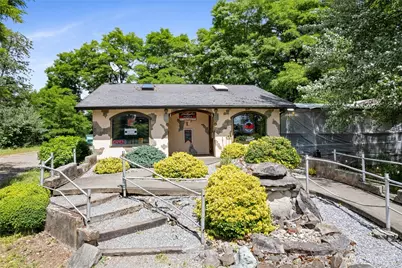 704 W Yelm Avenue, Yelm, WA 98597 - Photo 2