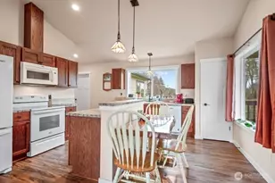 189 Trout Lakes, Castle Rock, WA 98611 - Photo 14