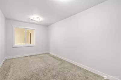 8823 S Yakima Avenue, Tacoma, WA 98444 - Photo 12